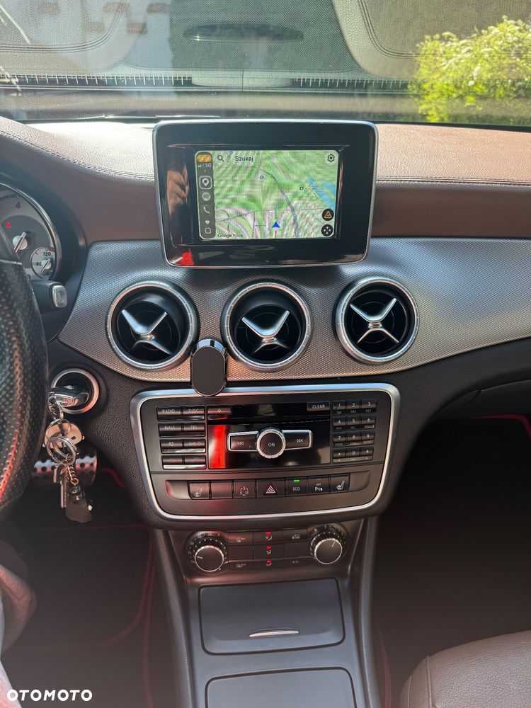Mercedes-Benz CLA 200 (CDI) d 4Matic 7G-DCT - 33