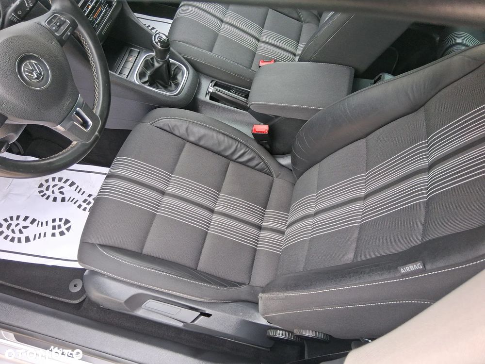 Volkswagen Golf 2.0 TDI DPF MATCH - 12