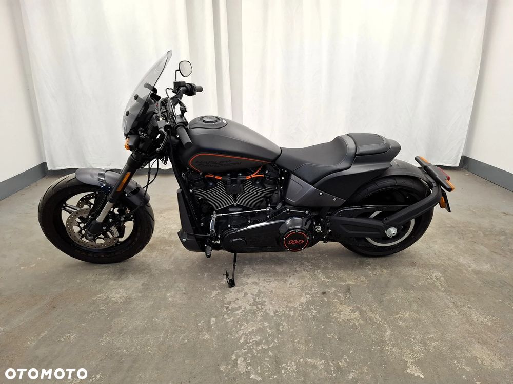 Harley-Davidson Softail Breakout - 4