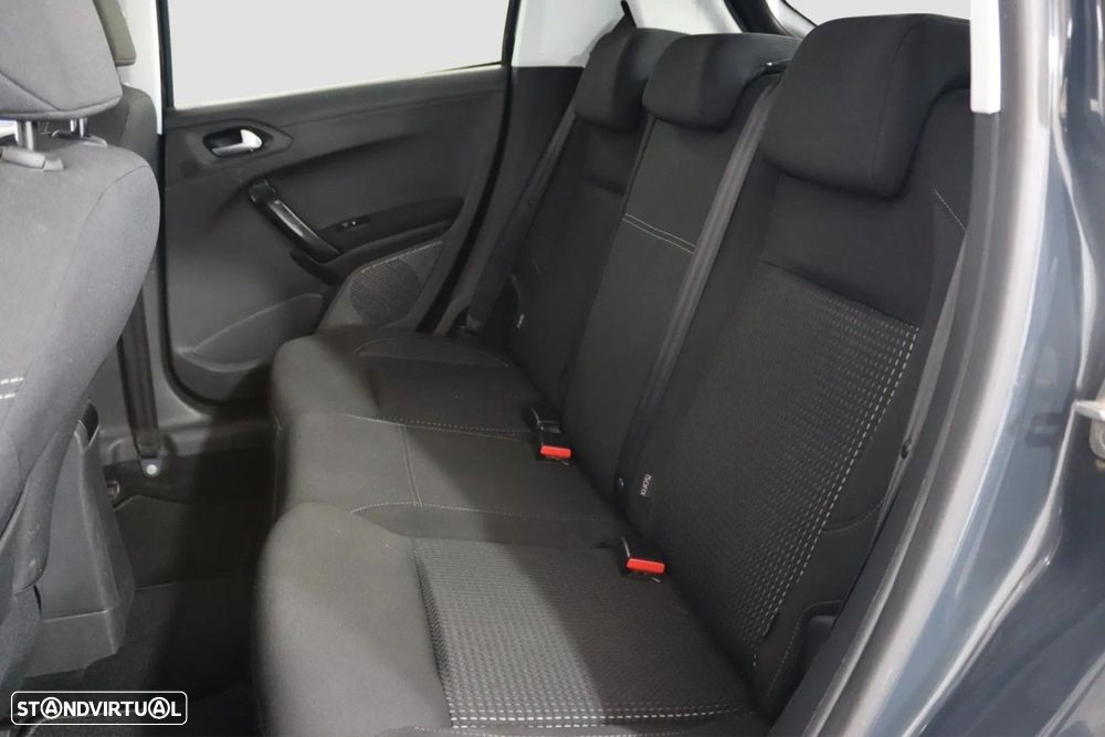 Peugeot 208 1.2 PureTech Allure - 14