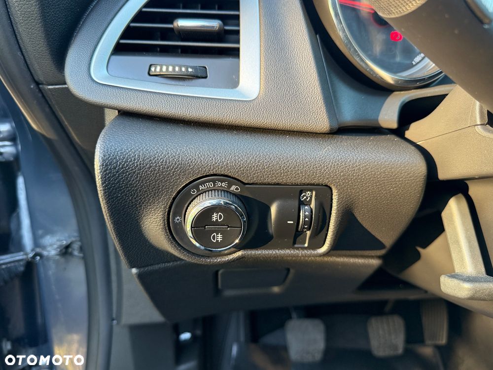 Opel Astra IV 1.4 T Active - 31