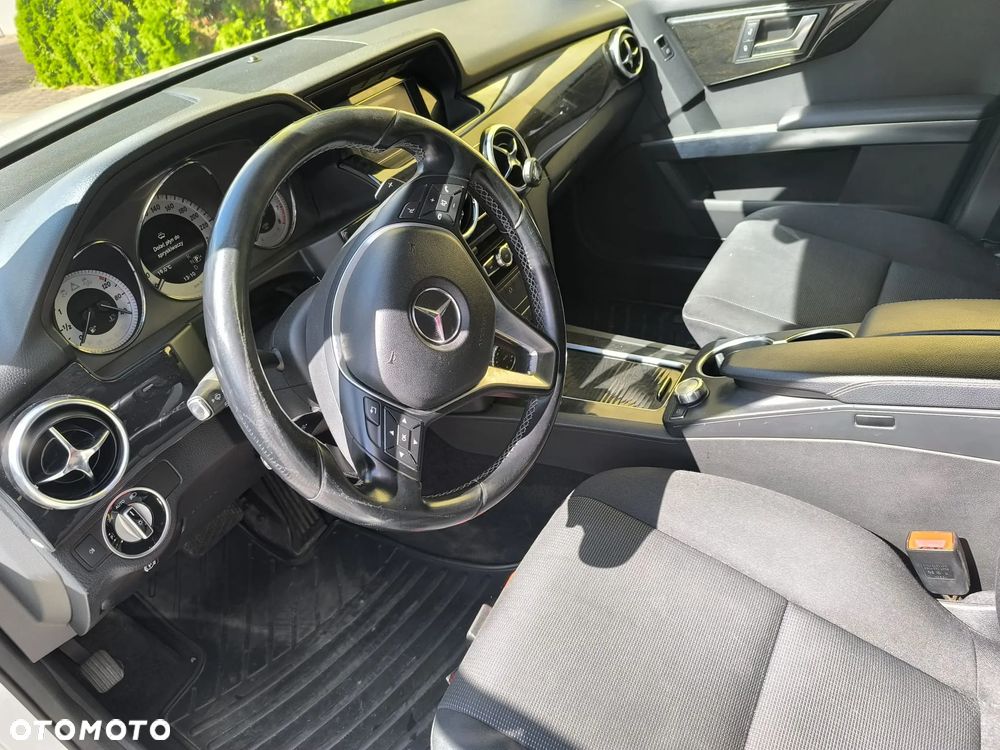 Mercedes-Benz GLK 350 4-Matic - 16