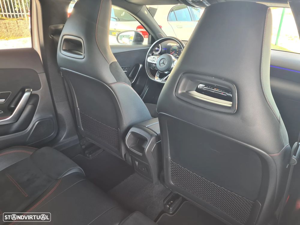 Mercedes-Benz A 180 d AMG Line - 26