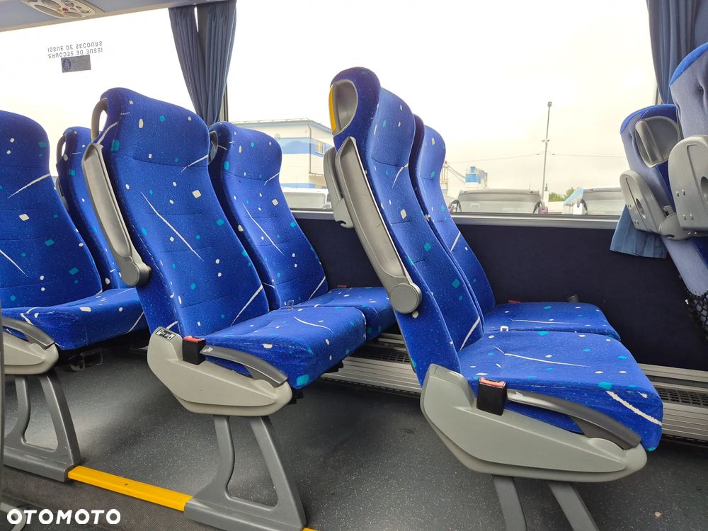 Mercedes-Benz TOURISMO RHD/13 METRÓW/MANUAL/SPROWADZONY/WINDA - 34