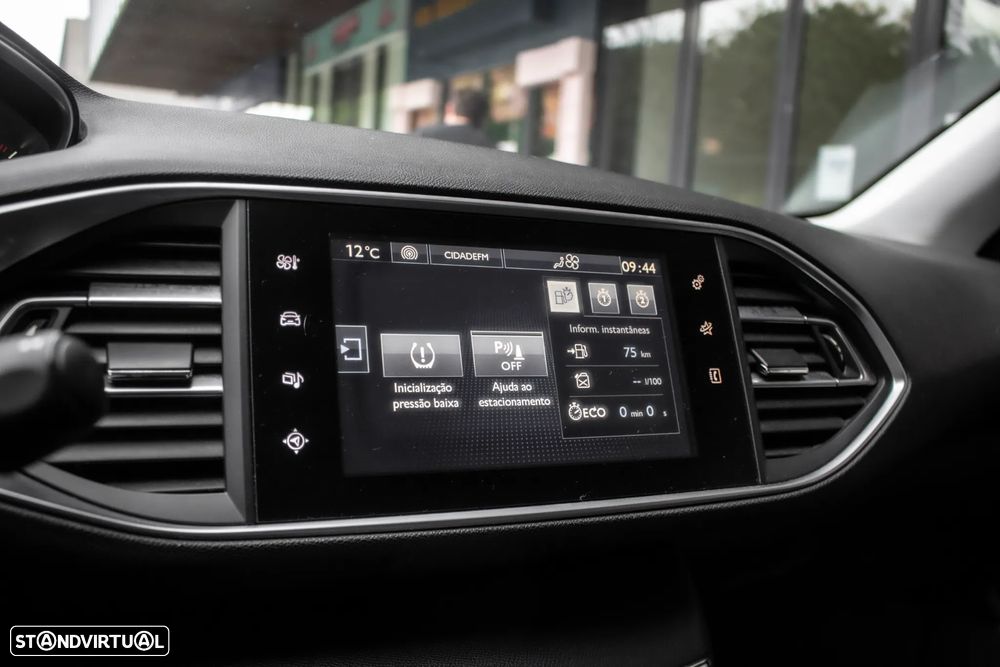 Peugeot 308 SW 1.6 BlueHDi Style - 30