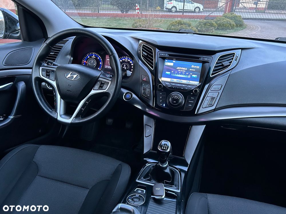 Hyundai i40 Kombi 1.7 CRDi Premium - 33