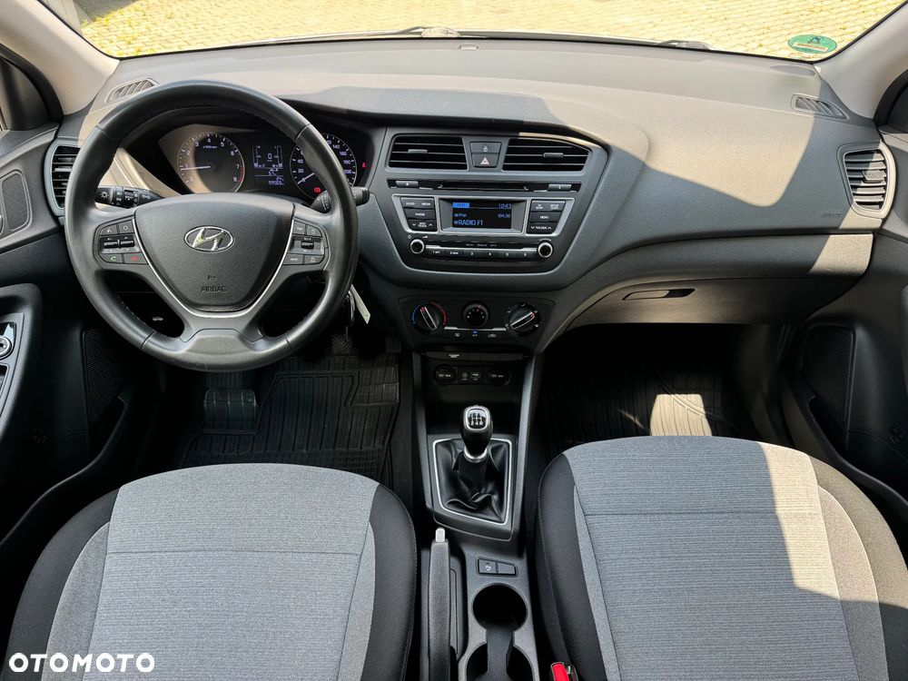 Hyundai i20 blue 1.2 Style - 21