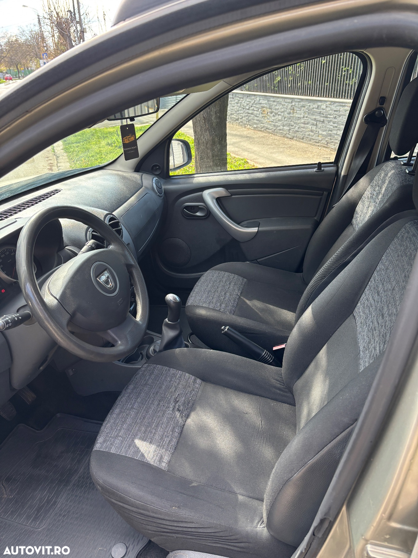 Dacia Duster dCi 90 2WD Essential - 12
