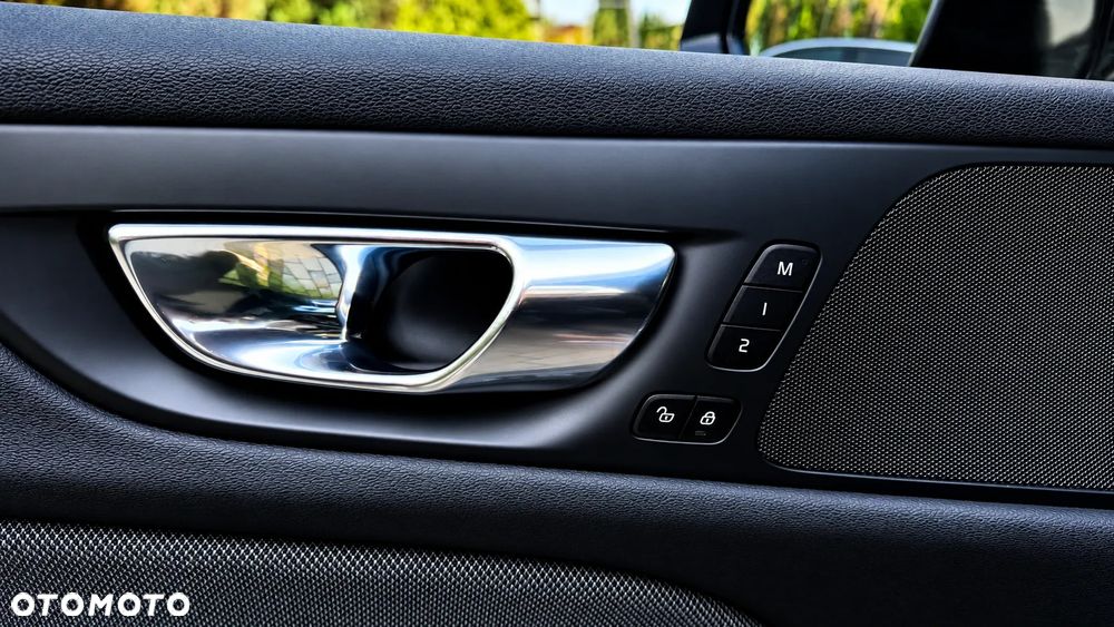 Volvo V60 B4 D Geartronic RDesign - 13