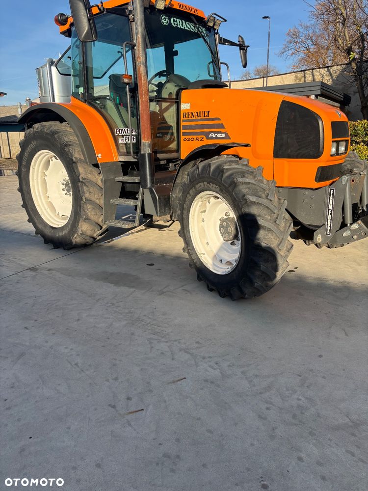 Renault ARES 620 RZ - 6