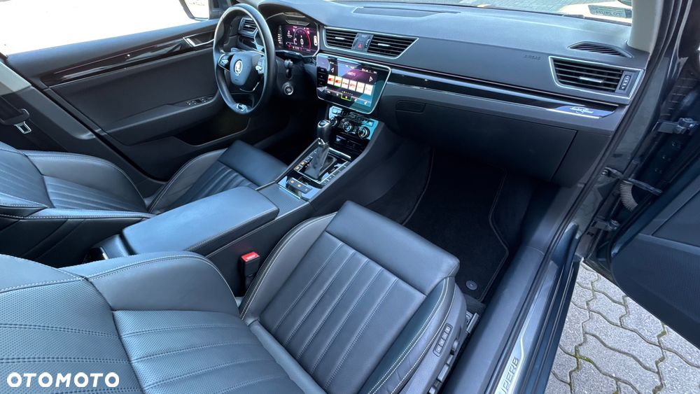 Skoda Superb 2.0 TDI SCR L&K DSG - 12