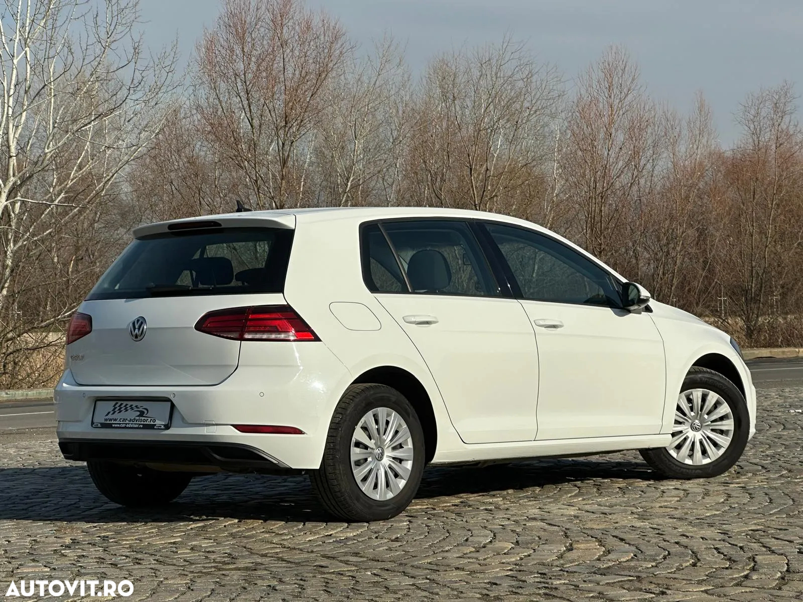Volkswagen Golf 1.6 TDI Comfortline - 5