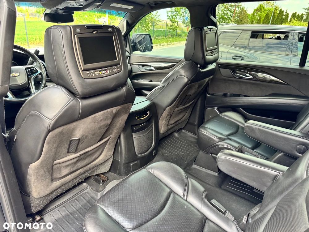 Cadillac Escalade ESV 6.2 V8 AWD AT Platinum - 21