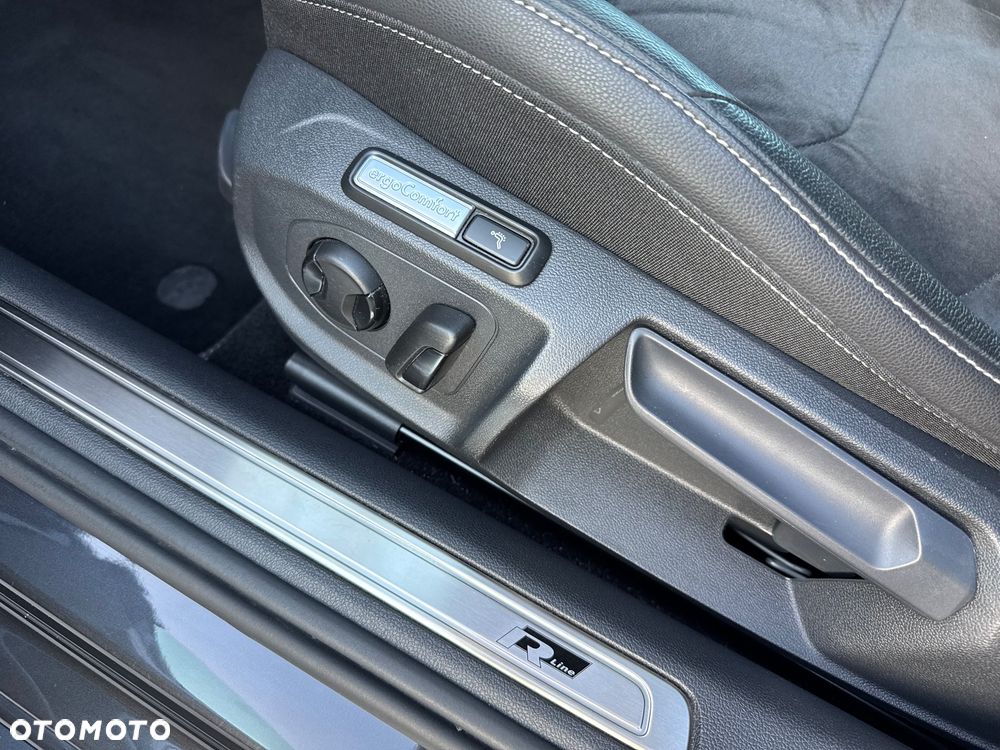 Volkswagen Arteon 2.0 TDI SCR DSG R-Line - 29
