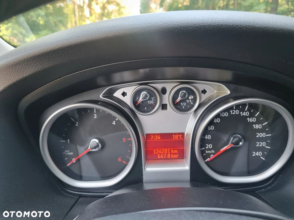 Ford Focus 1.6 TDCi DPF Trend - 16