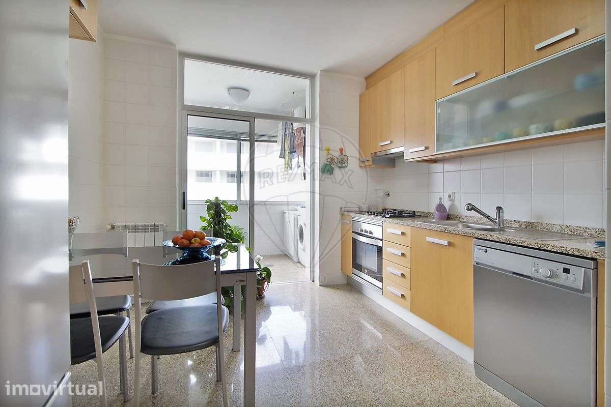 Apartamento T2 para arrendamento - Grande imagem: 3/19
