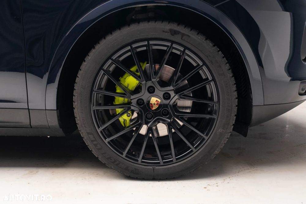 Porsche Cayenne - 7