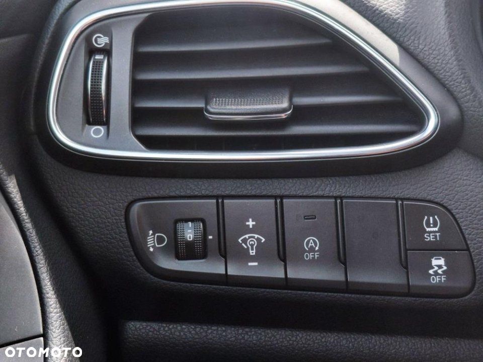 Hyundai i30 - 13