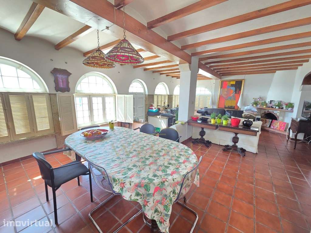 Charmosa moradia T4, na Ericeira, com fantástica vista mar - Grande imagem: 2/32