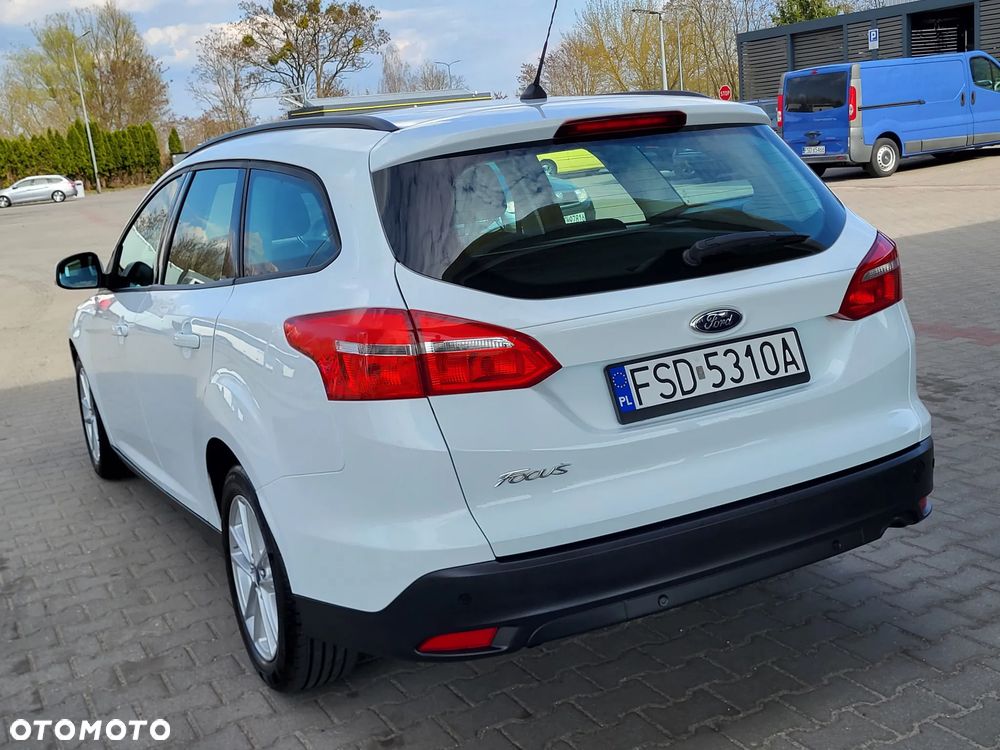 Ford Focus 1.0 EcoBoost Trend Edition Business - 10