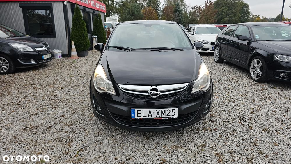 Opel Corsa 1.4 16V Energy - 9