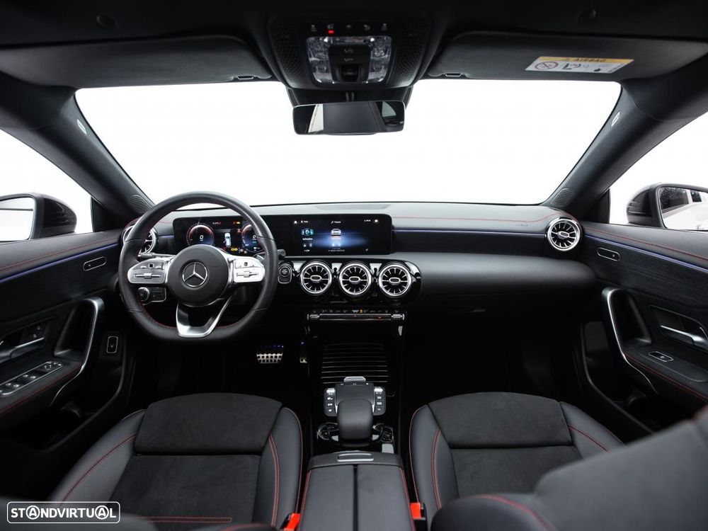 Mercedes-Benz CLA 250 e Shooting Brake AMG Line — fotografia 7