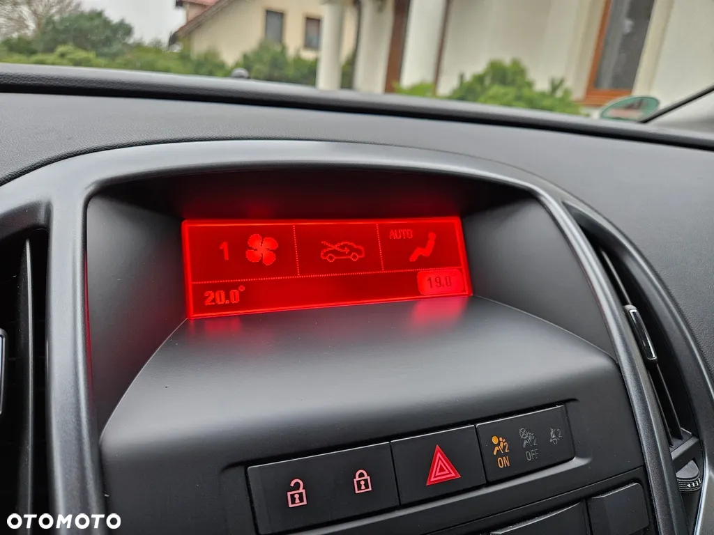 Opel Astra - 24