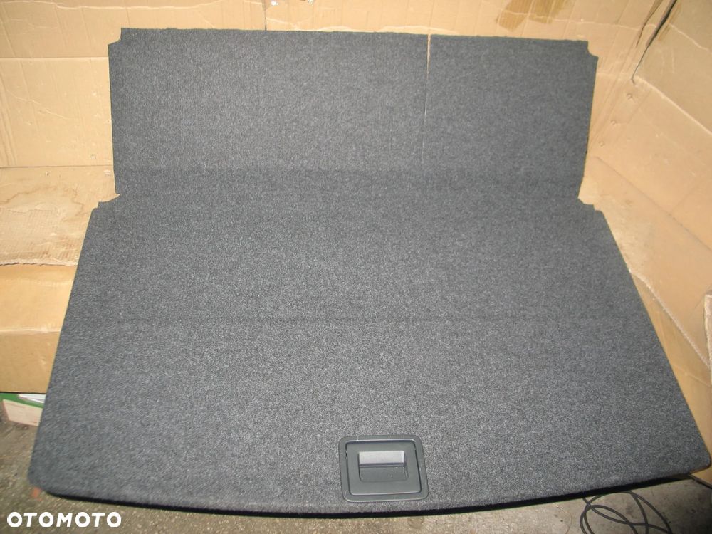 polka dolna wykladzina dywan podloga bagaznika vw golf + plus 5M0858855C - 2