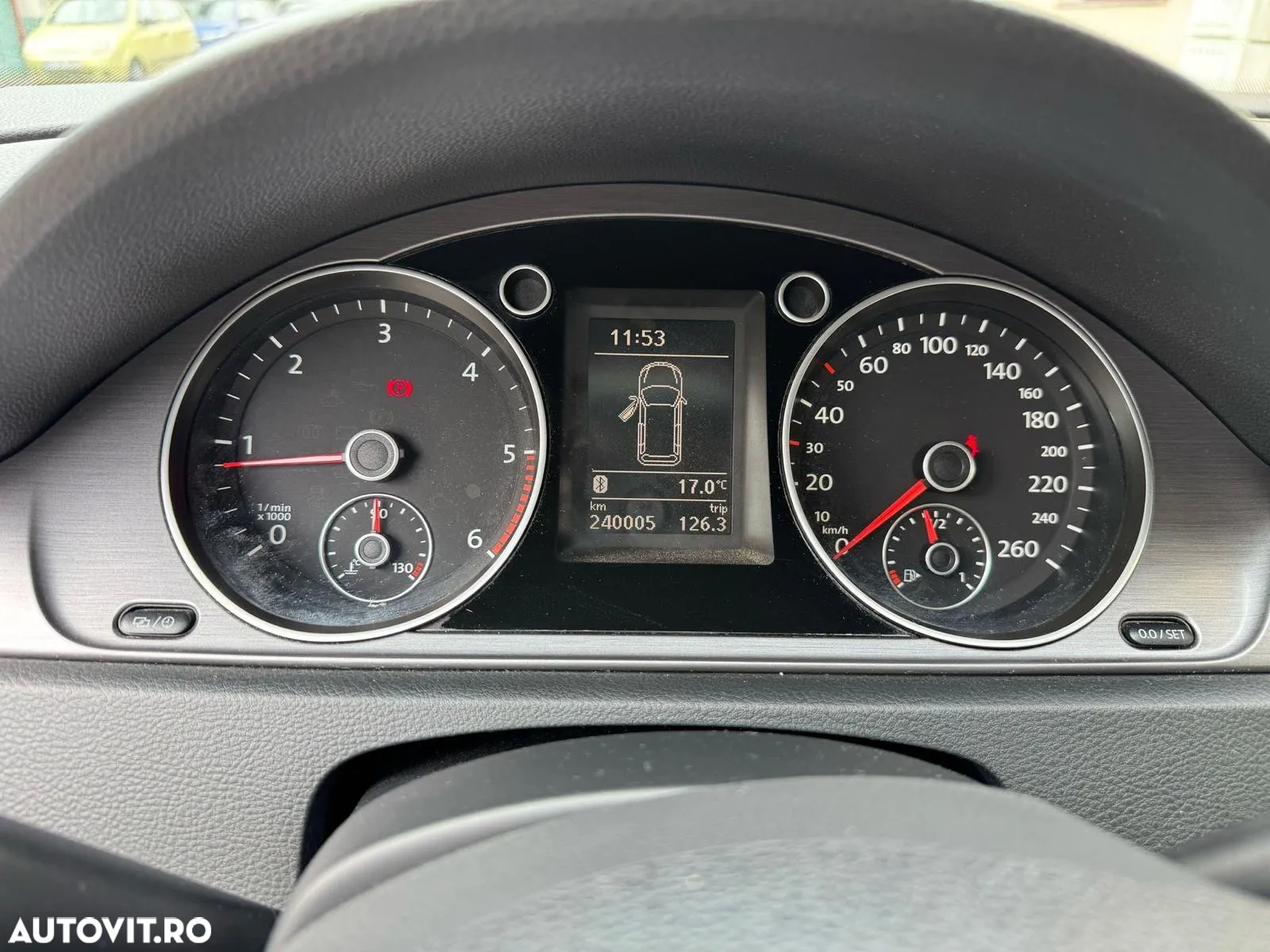 Volkswagen Passat - 9