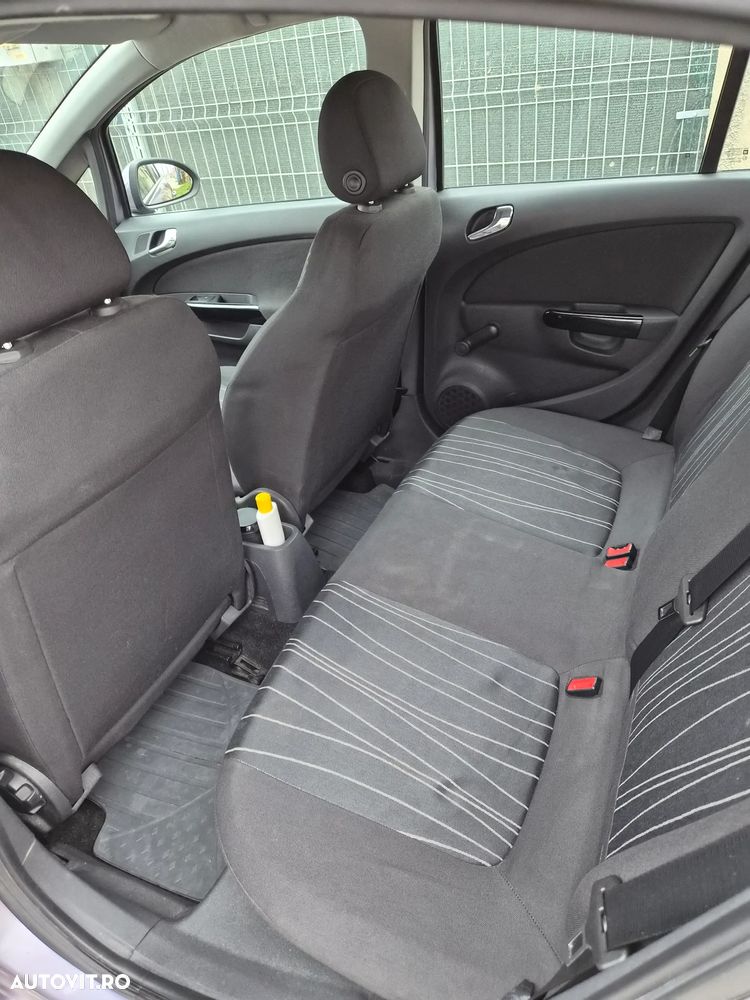 Opel Corsa 1.2i Enjoy - 5