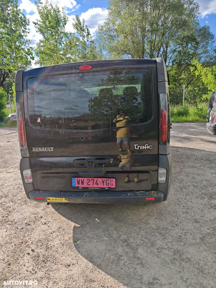 Renault Trafic - 2