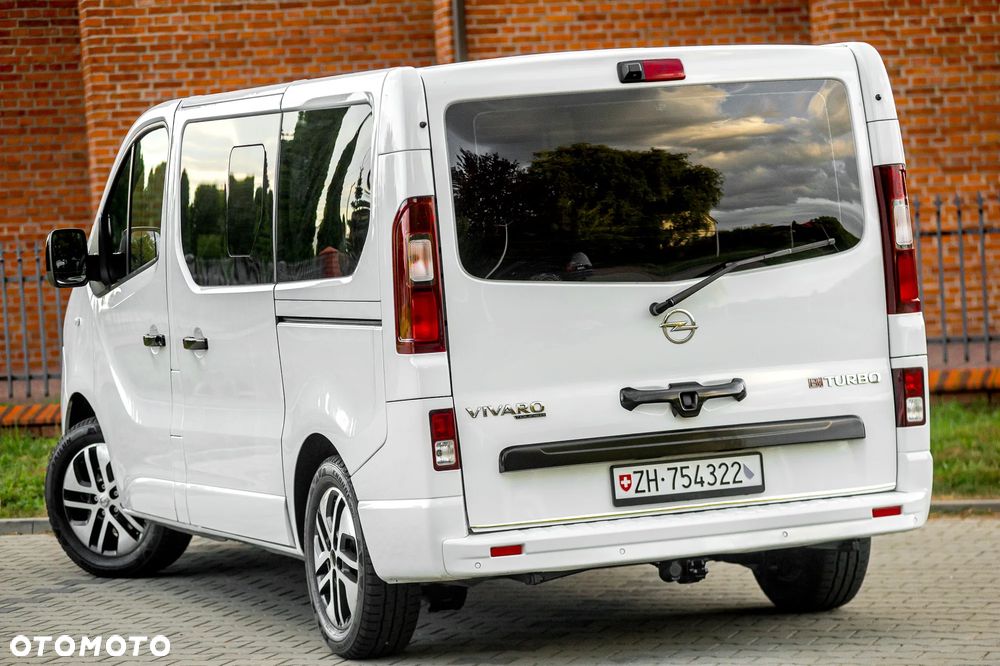 Opel Vivaro 1.6 D L2H1 S&S Tourer - 17