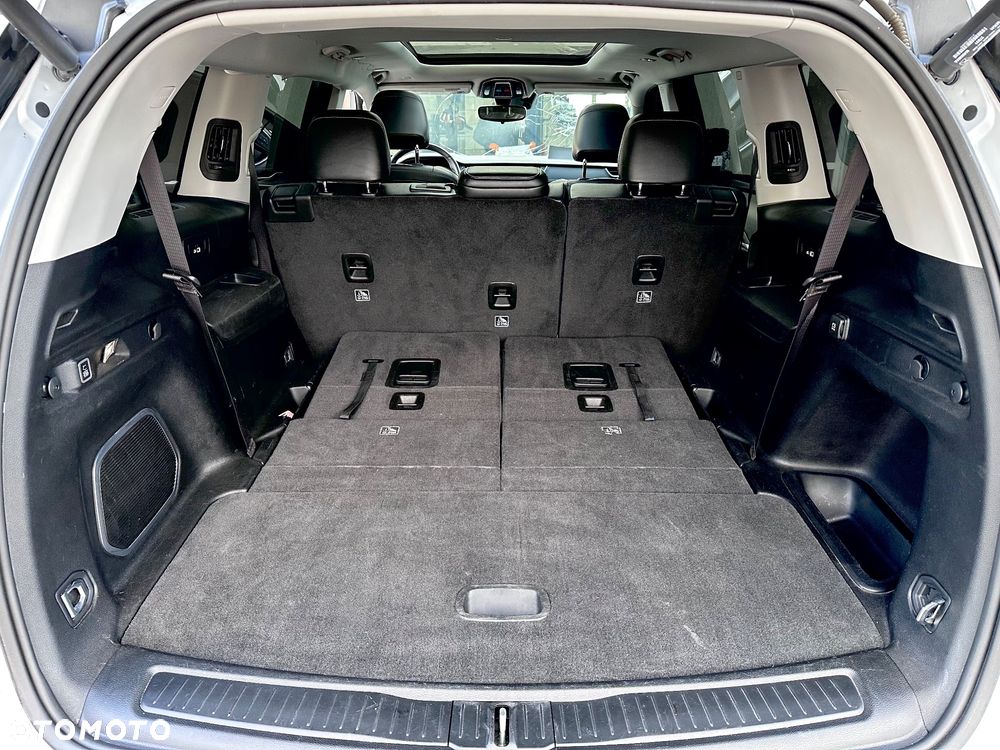 Jeep Grand Cherokee - 25