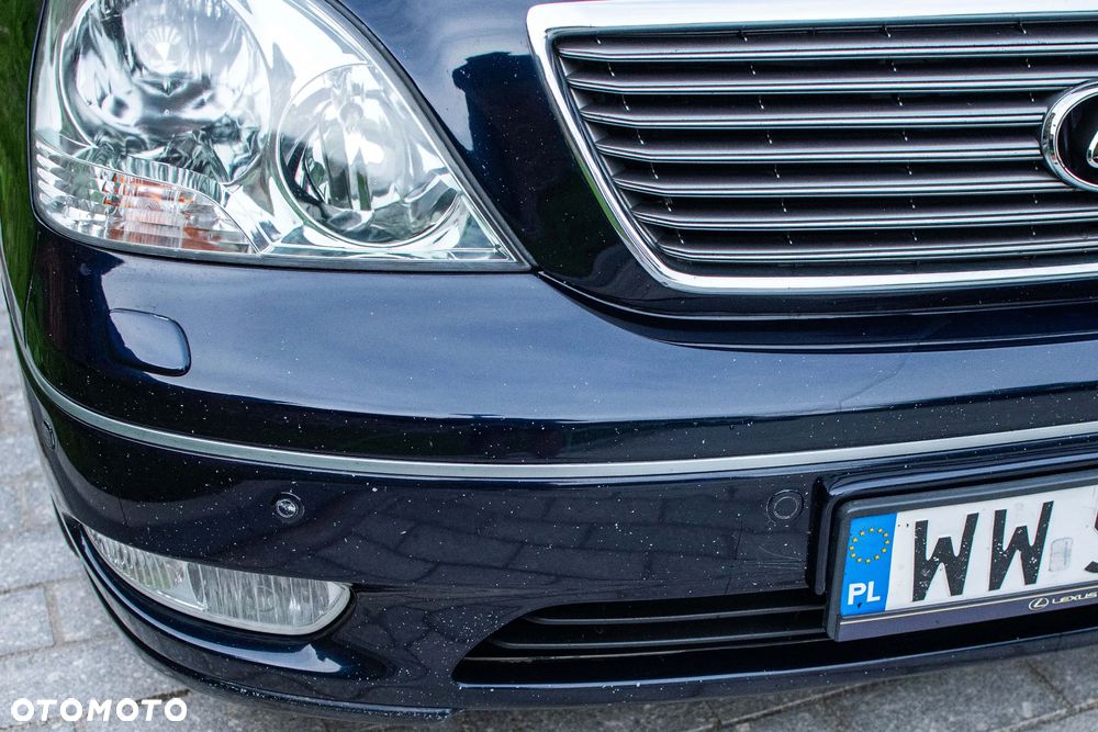 Lexus LS - 10
