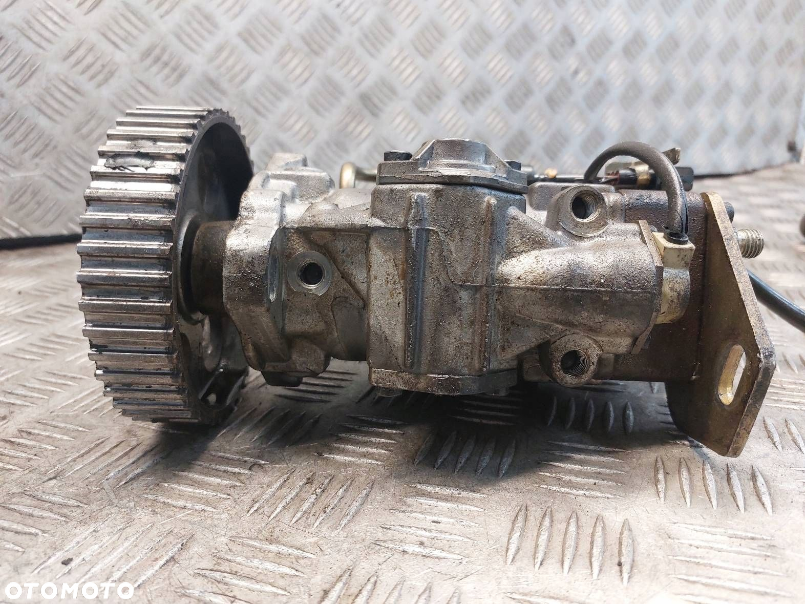 POMPA WTRYSKOWA DO REGENERACJI AUDI 80 B4 1.9 TDI 028130109J USZKODZONA - 3