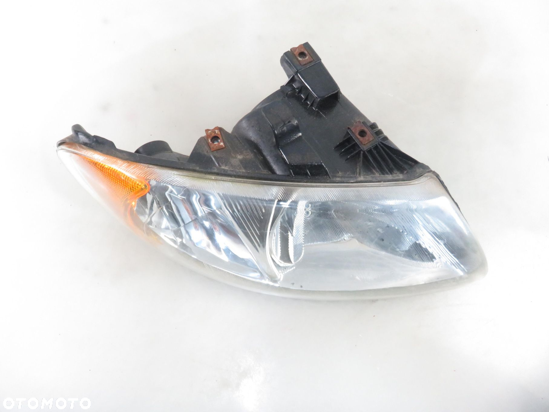 LAMPA PRAWA PRZEDNIA CHRYSLER VOYAGER IV CS090A001R - 6
