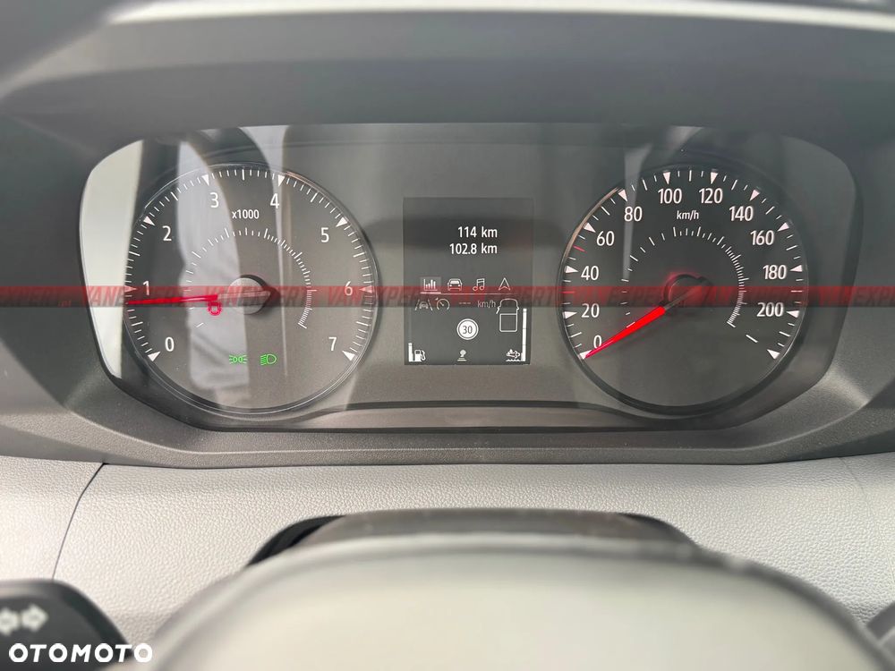 Renault MASTER Nowy Kontener + Winda 750KG - 15