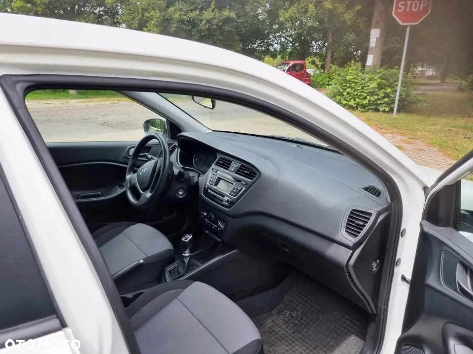 Hyundai i20 - 4