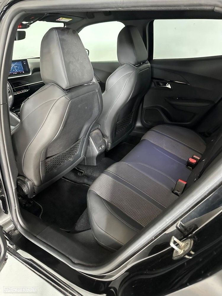 Peugeot 2008 1.2 PureTech GT Line - 12