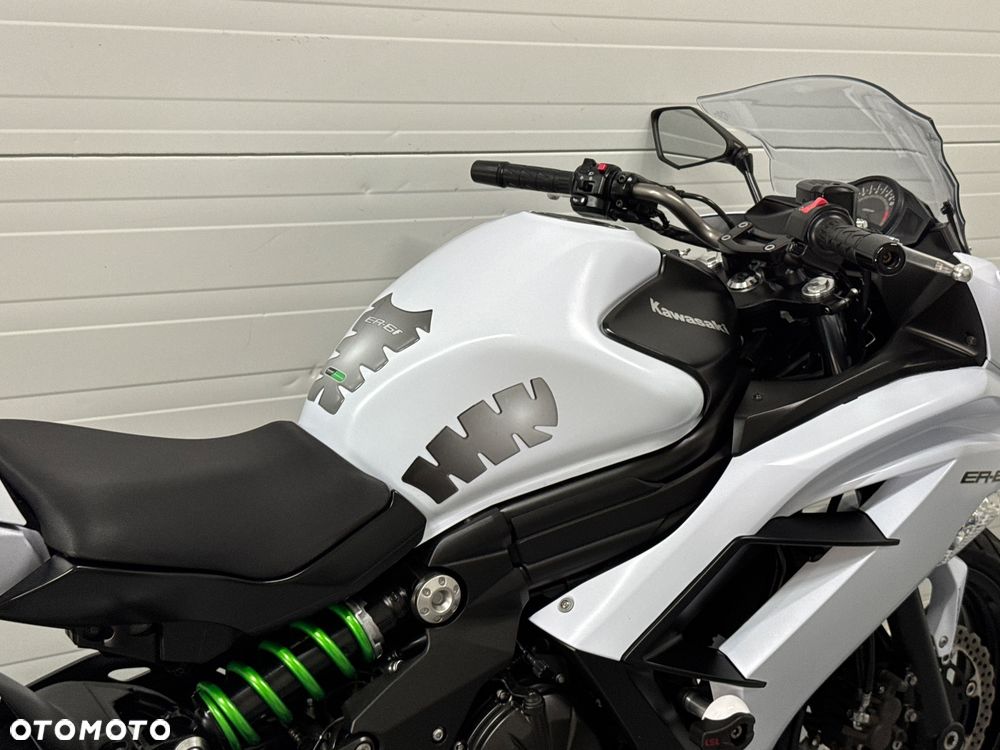 Kawasaki ER - 7