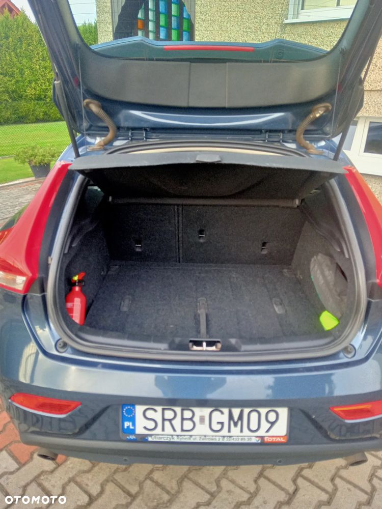 Volvo V40 T3 Drive-E Kinetic - 4