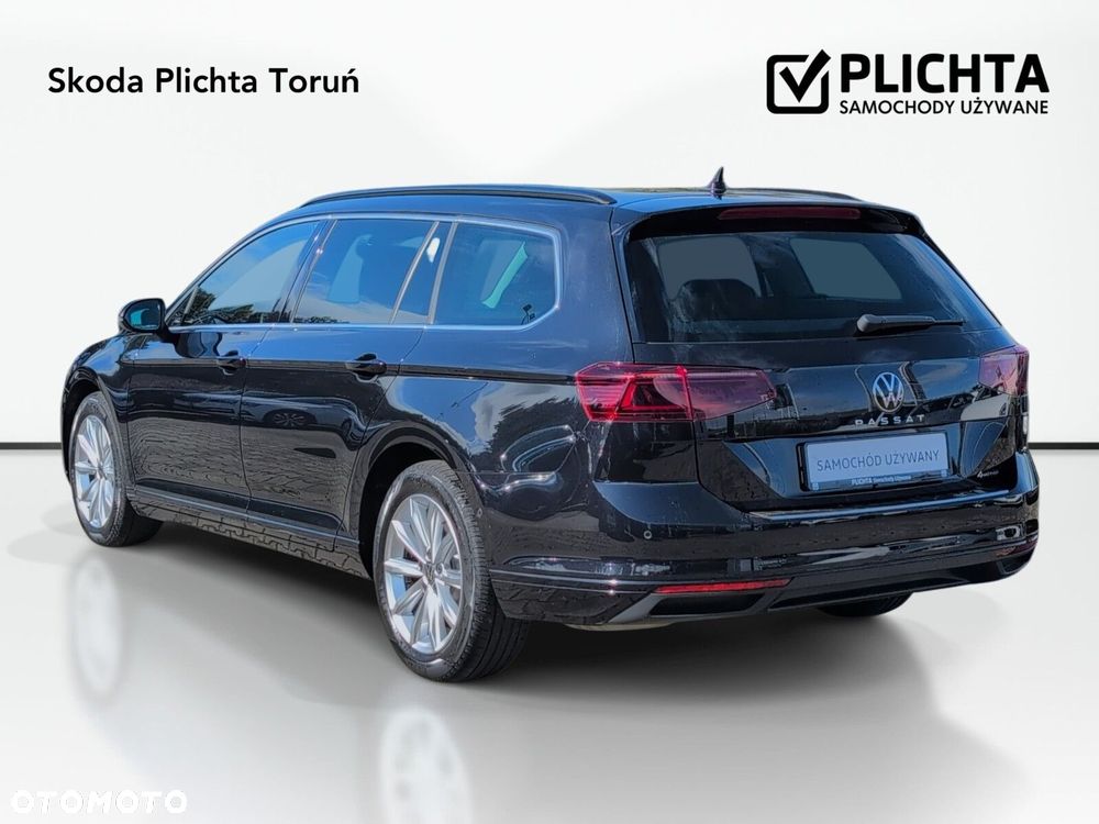 Volkswagen Passat - 8