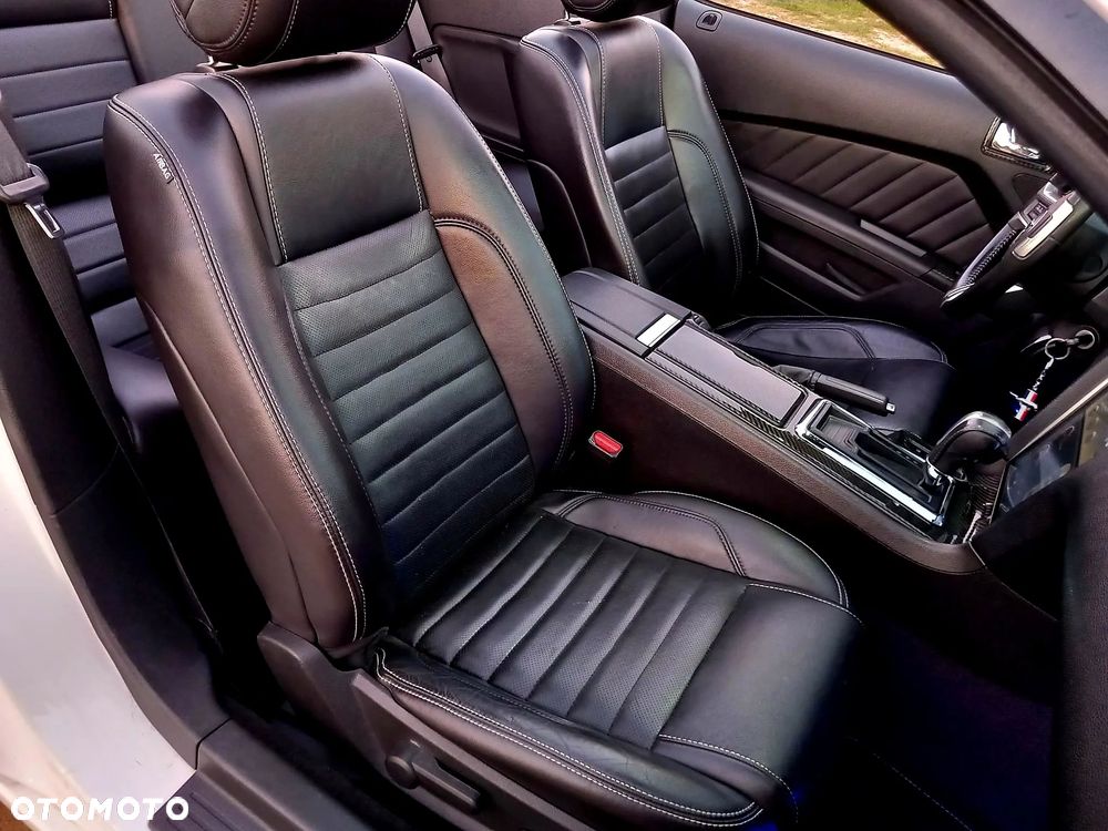 Ford Mustang 3.7 V6 Premium - 40