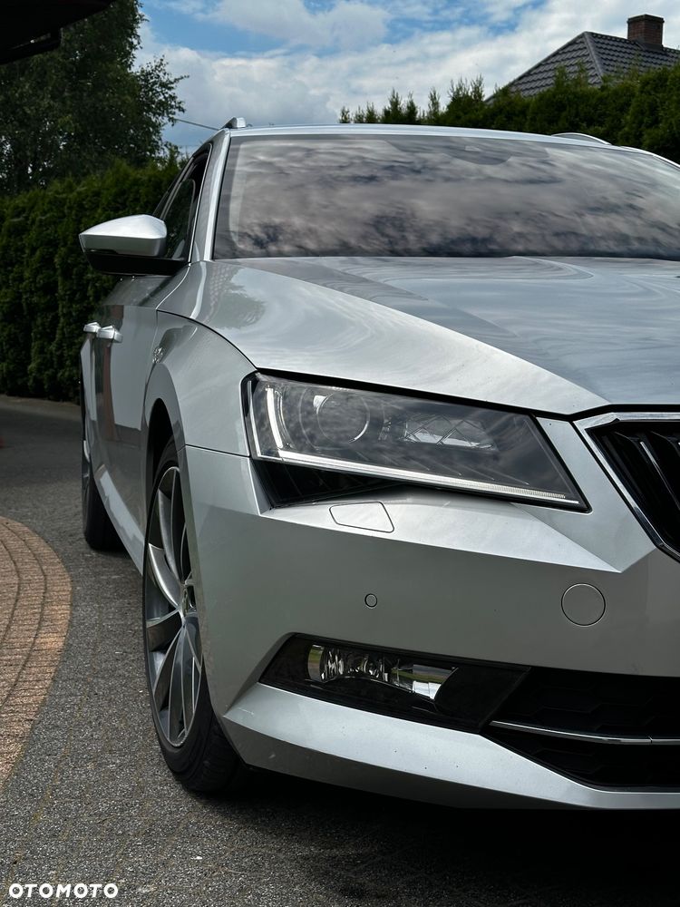Skoda Superb 2.0 TDI 4x4 L&K DSG - 4
