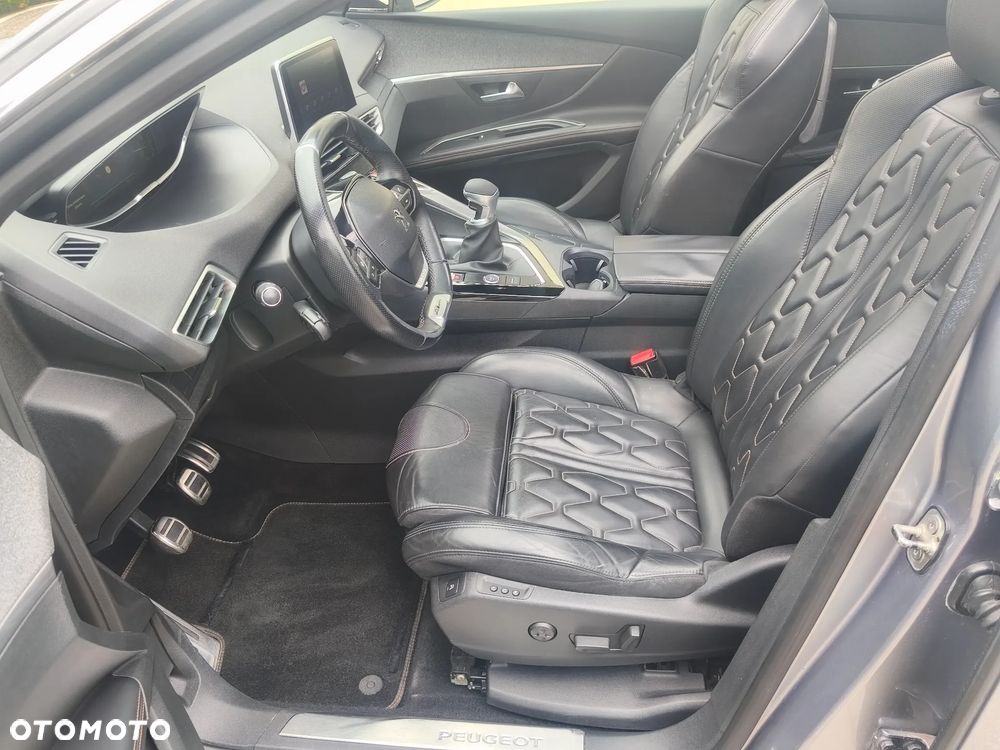 Peugeot 5008 HDI 115 Allure - 13
