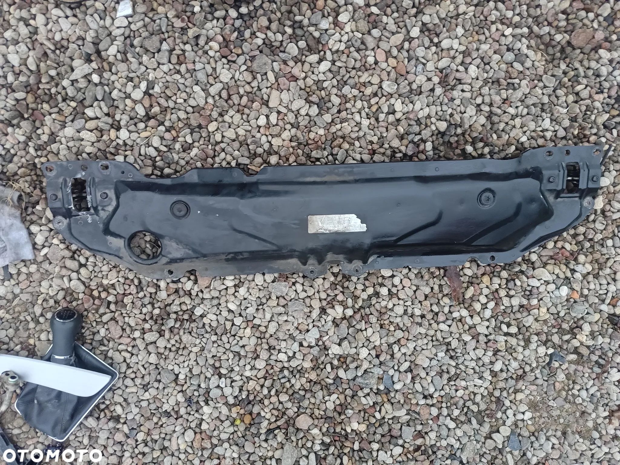 BMW E60 E61 WZMOCNIENIE PAS PRZEDNI GÓRNY 7033741 - 1