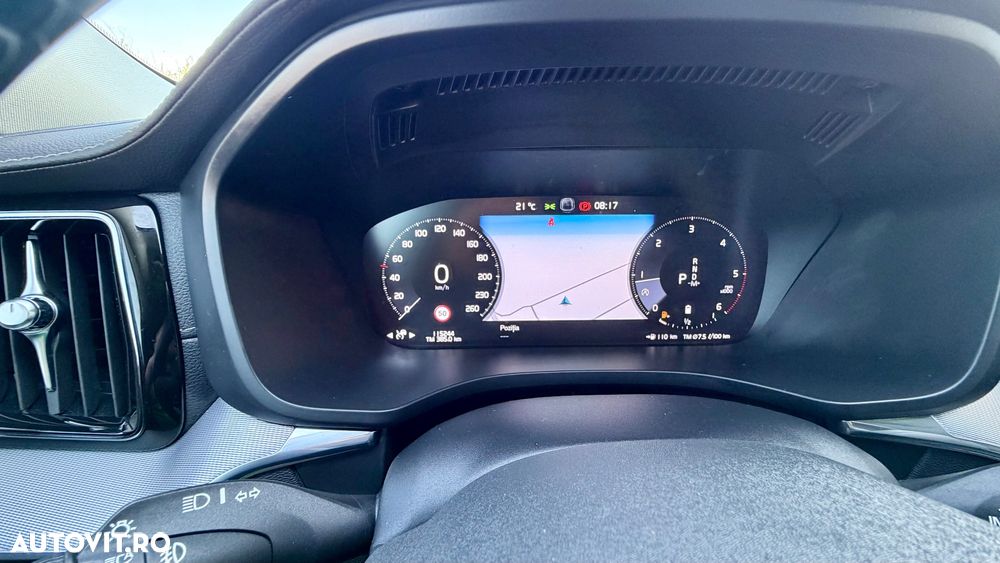 Volvo XC 60 B4 MHEV Inscription - 37