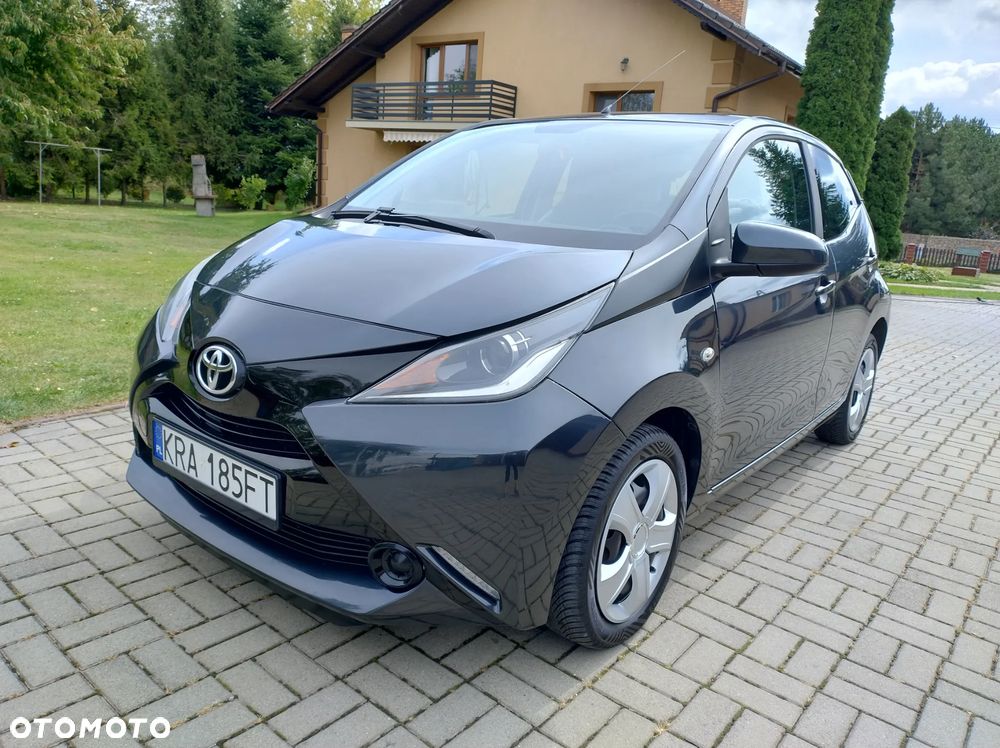 Toyota Aygo x-clusiv - 16