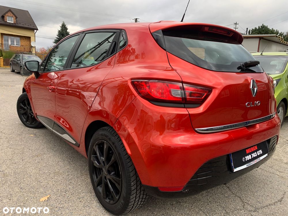 Renault Clio 1.2 16V 75 Limited - 13