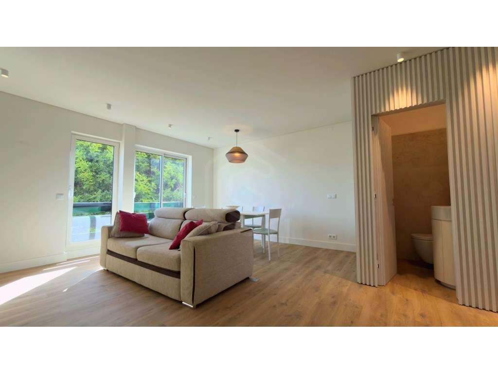 Apartamento Duplex T3 totalmente remodelado em Condomínio Fechado, ...